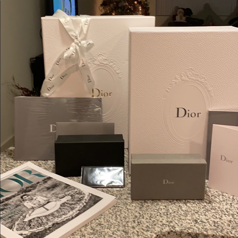 SOLD SOLD SOLD !!!!!CHRISTIAN DIOR,